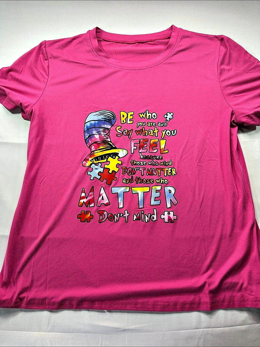 Graphic Short Sleeve Tee in Pink Like New